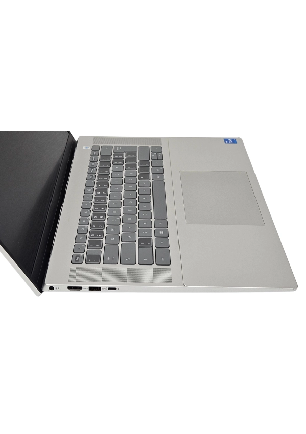 DELL Inspiron 5620 i5-1235u 16GB 512SSD 16